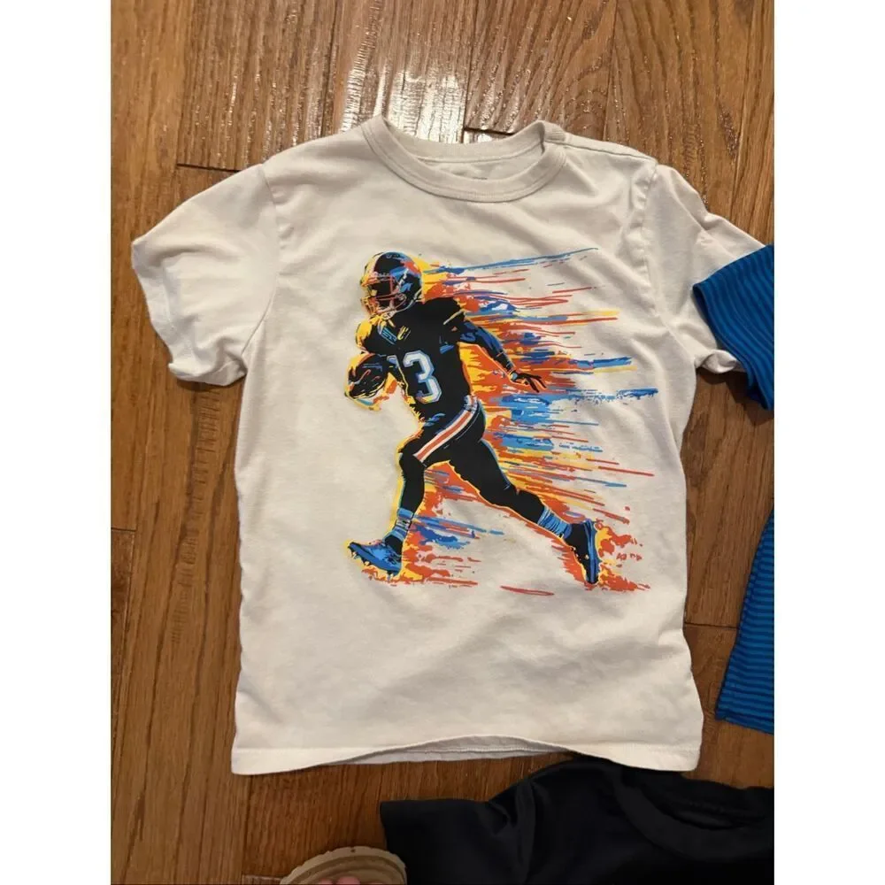 Boys tshirt bundle Johnnie O Nike Children’s place Size 5/6